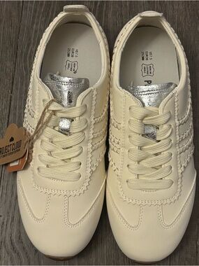 Project Cloud Monica Women’s Size 7.5